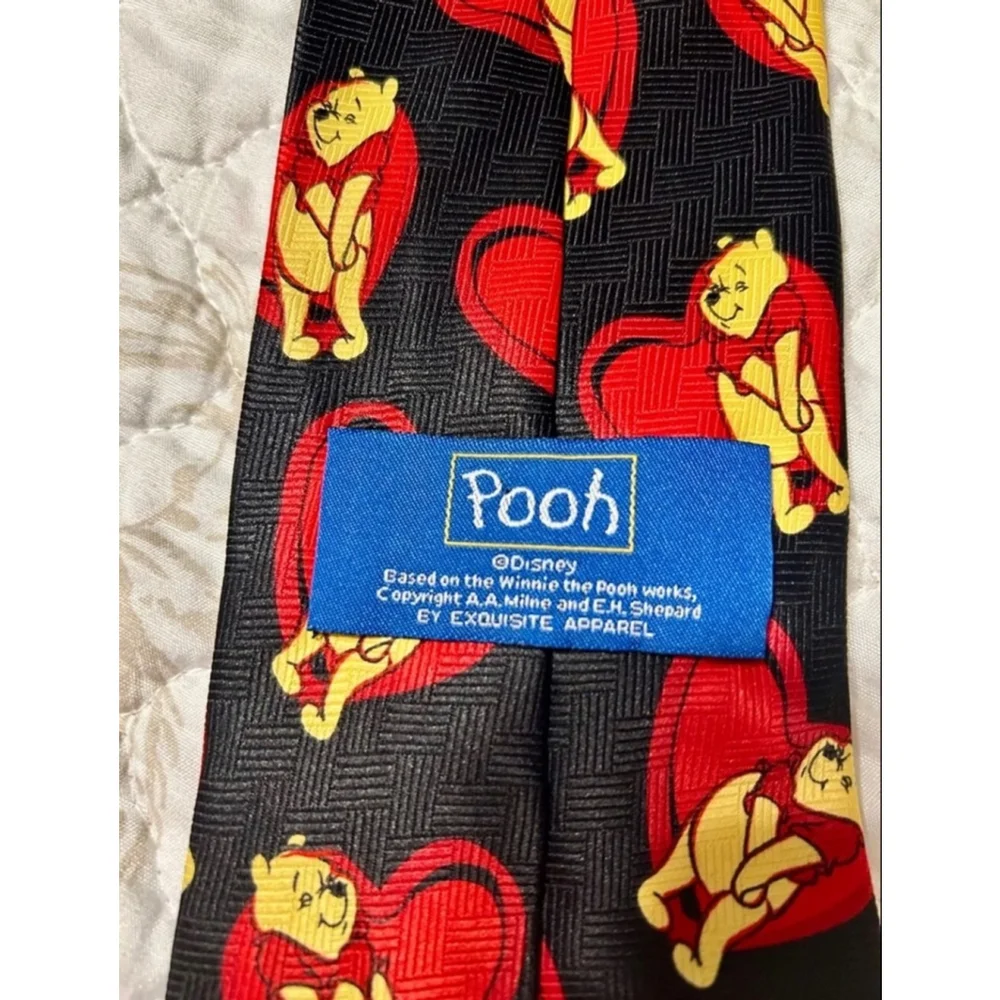 Disney Winnie the Pooh Men's Neck Tie Valentine's Day Love Hearts